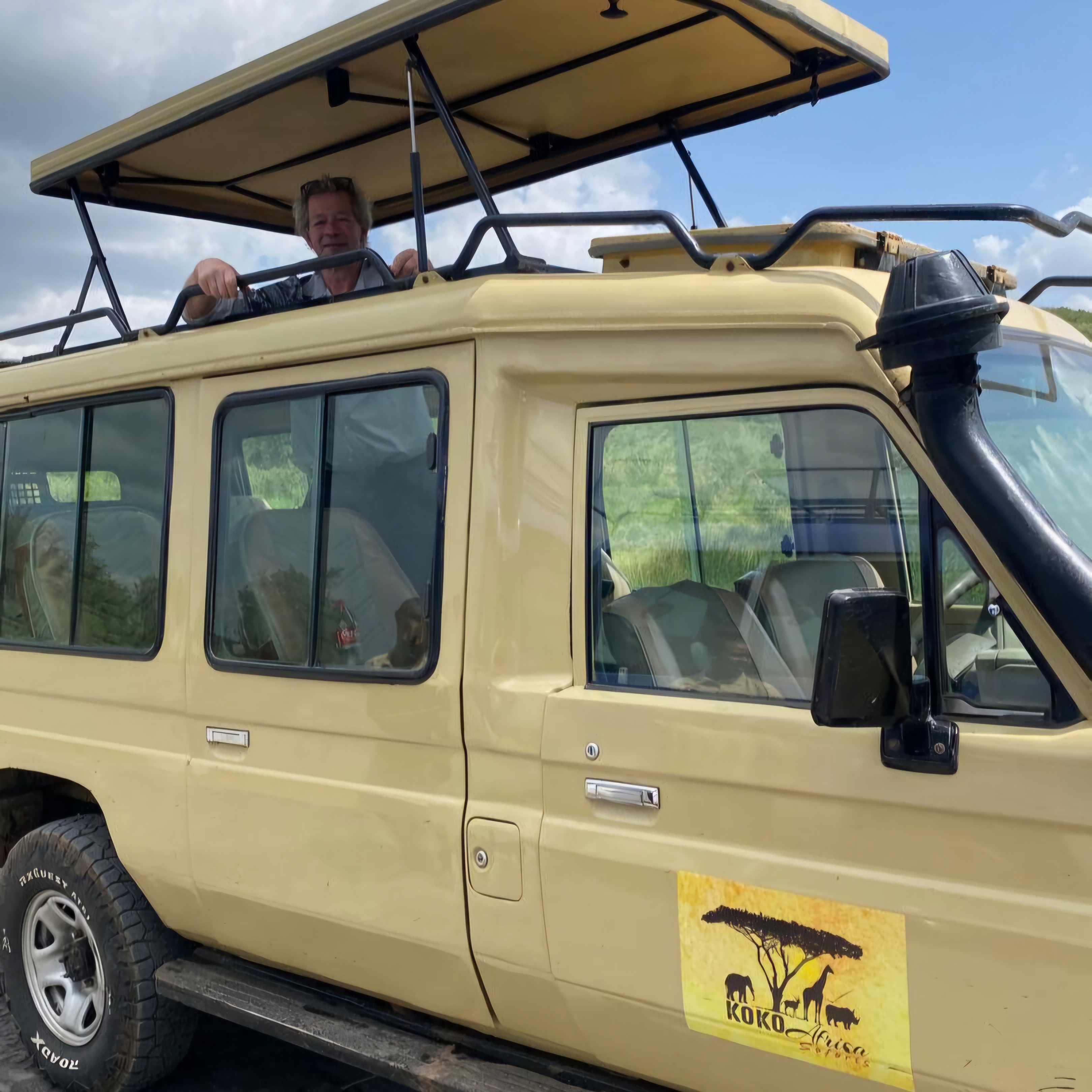 Safari Jeep